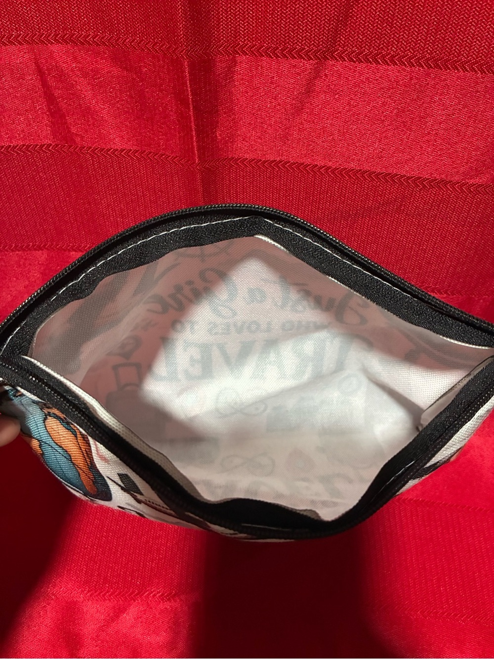 Just a Girl Who Loves to Travel Cosmetic Pouch - White Travel Print - Picture 5 of 5